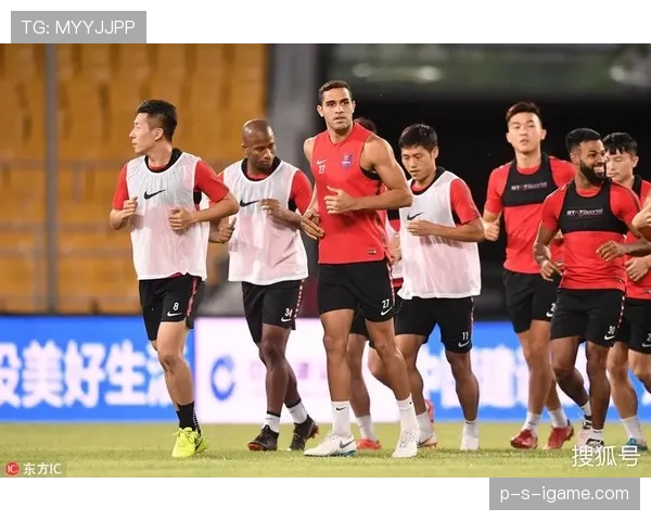 克鲁伊夫经典战役再受热议 战术与技术创新引发关注 克鲁伊夫经典战役再受热议 战术与技术创新引发关注