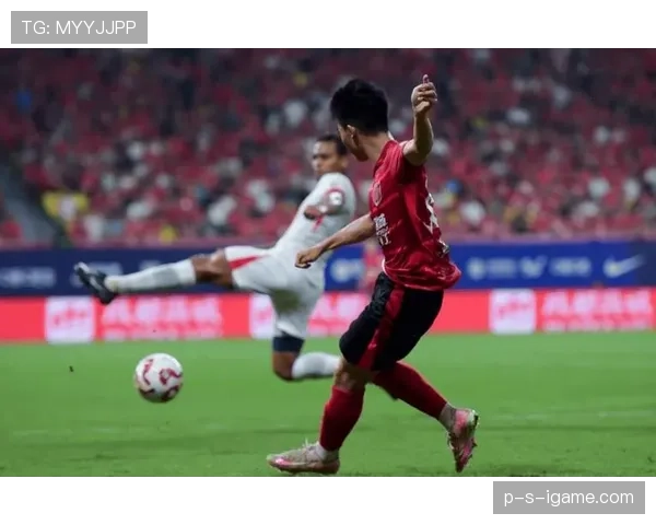 中超豪强巅峰对决，争冠形势回暖引爆球迷期待