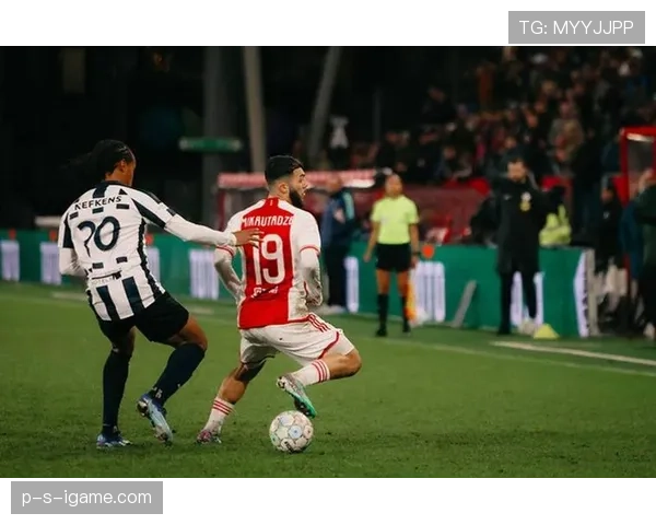 贾汉巴赫什状态回暖，费耶诺德中场核心表现稳健