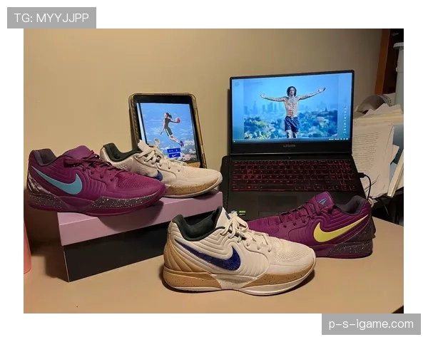 贾·莫兰特出门逛街背个小破包，到底是低调还是又想翻车？